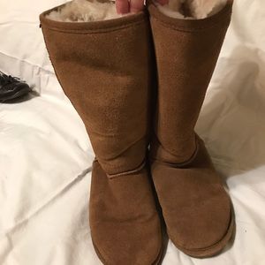 Bearpaw Sherpa boots